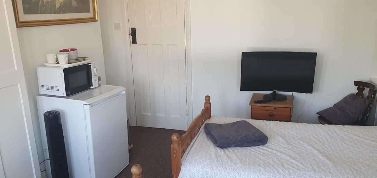 Private Rooms Just 19 Minutes From Central London Northfleet Exterior foto