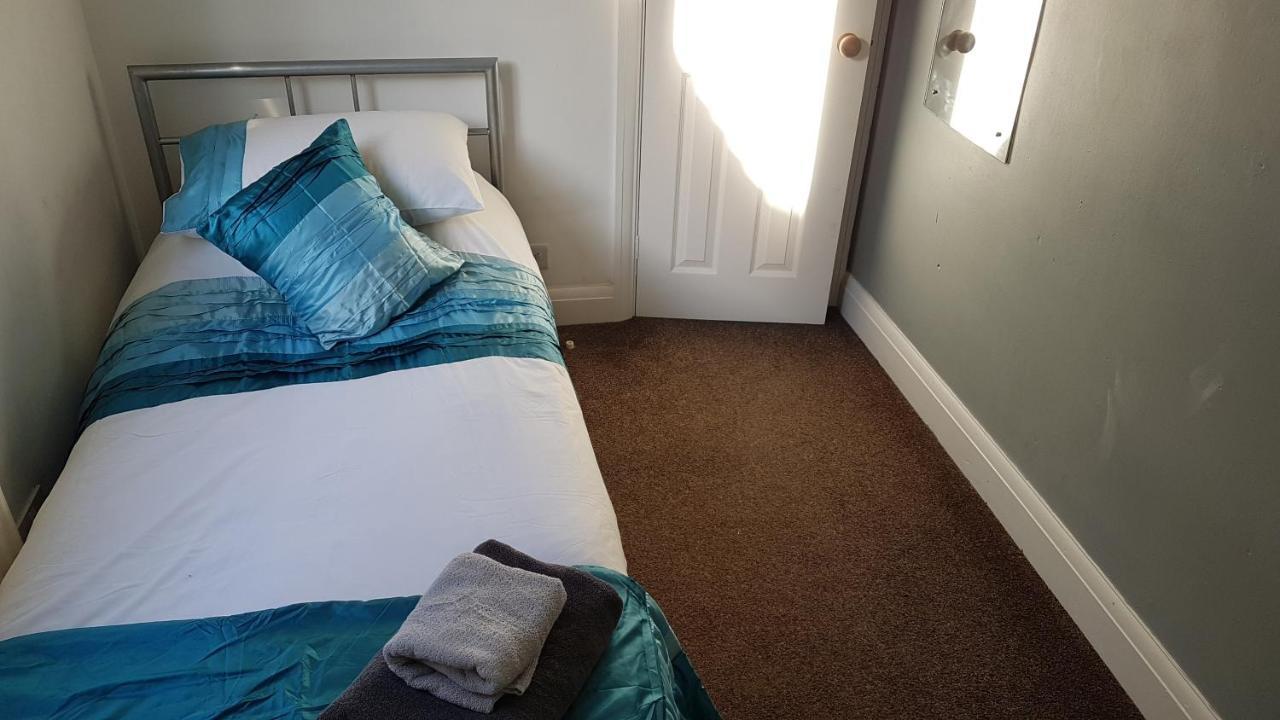 Private Rooms Just 19 Minutes From Central London Northfleet Exterior foto